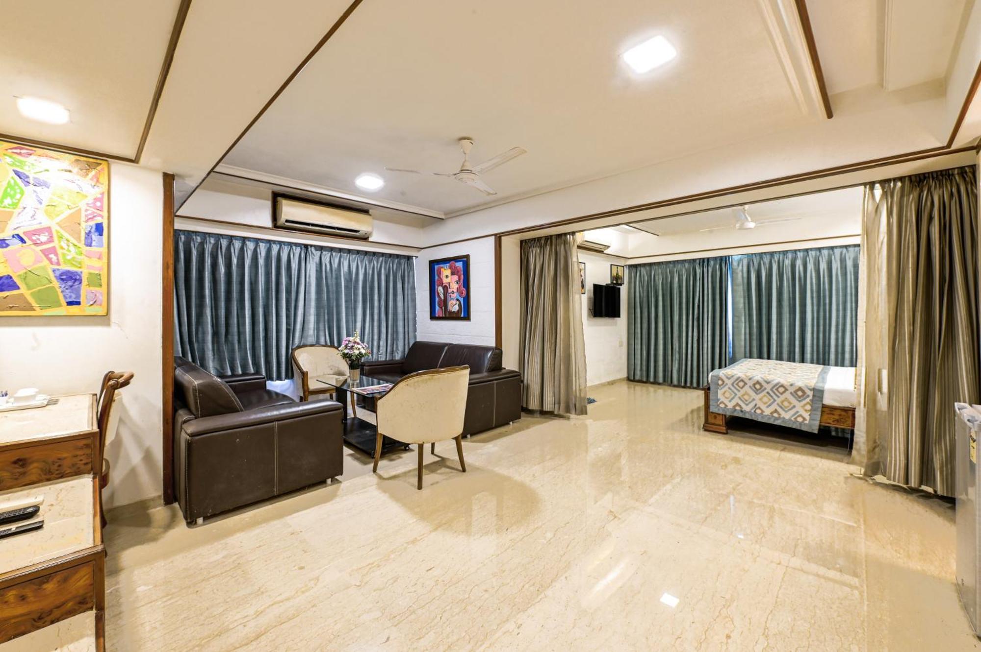 Hotel Regal Enclave Mumbai Exterior foto