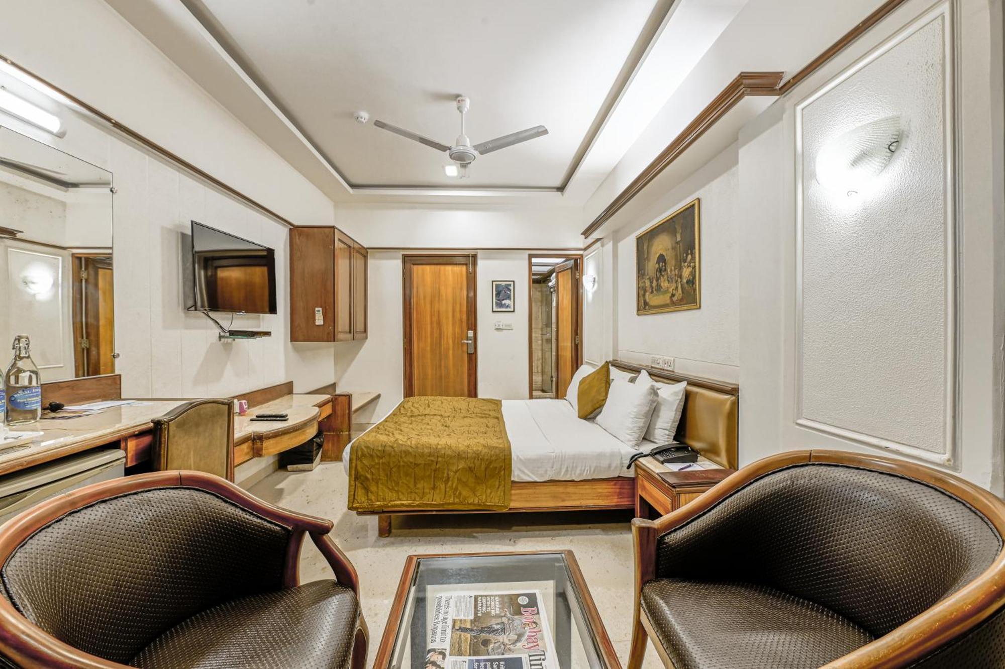 Hotel Regal Enclave Mumbai Exterior foto